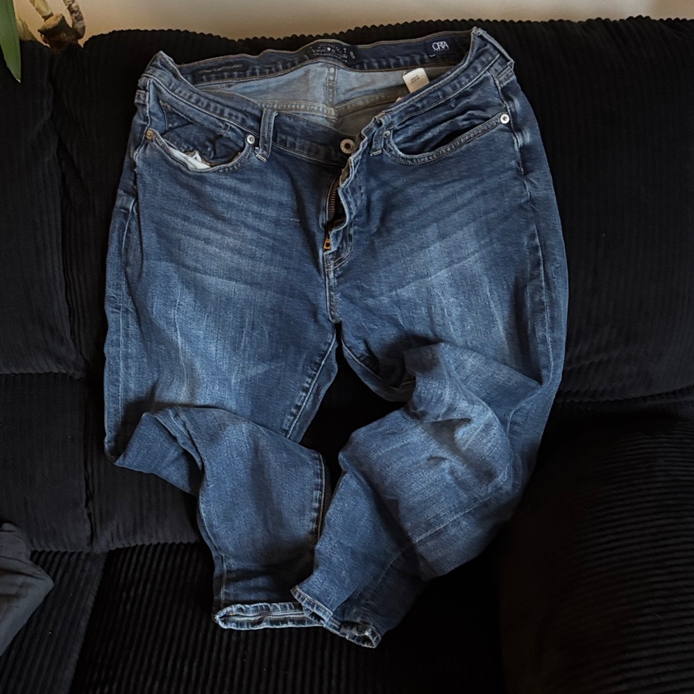 Lucky Brand Relaxed Fit Dark Blue Jeans